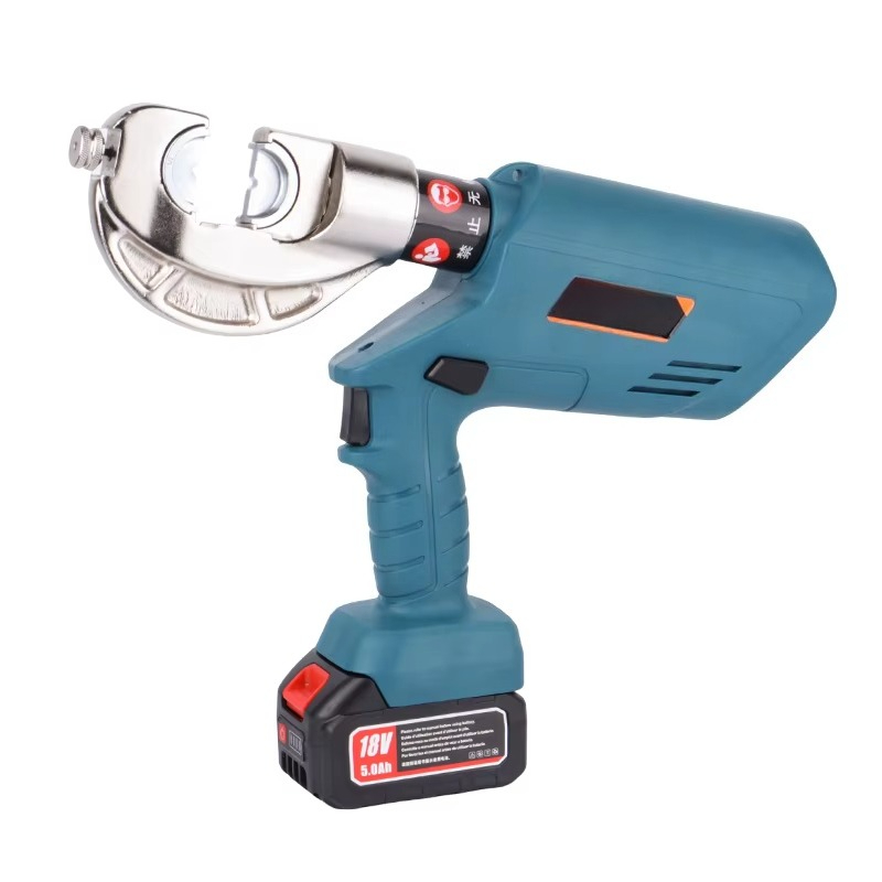 Power Tools Professional - أداة ضغط الكابلات الهيدروليكية EZ-C300 تعمل
